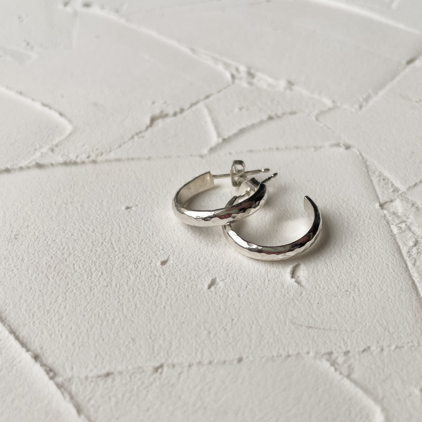 Earring | Hammered Huggie